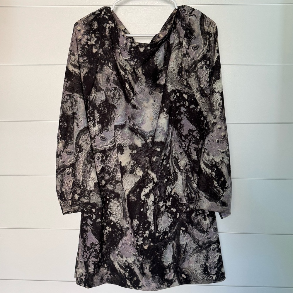 Suki + Solaine Elegant Galatea Print Crepe Longsleeve Mini Dress, Women’s M